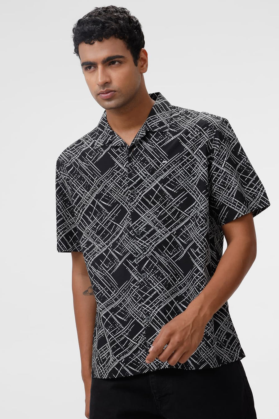 BASICS RELAXED FIT PHANTOM BLACK COTTON POPLIN PRINTED HALFSLEEVES SHIRT