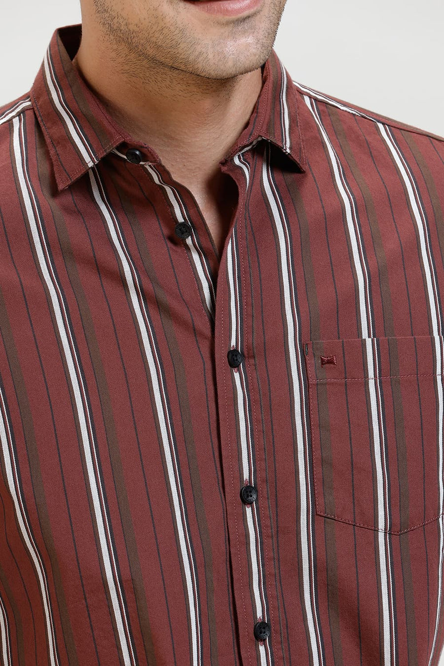 BASICS SLIM FIT RUSSET RED TWILL STRIPE HALFSLEEVES SHIRT