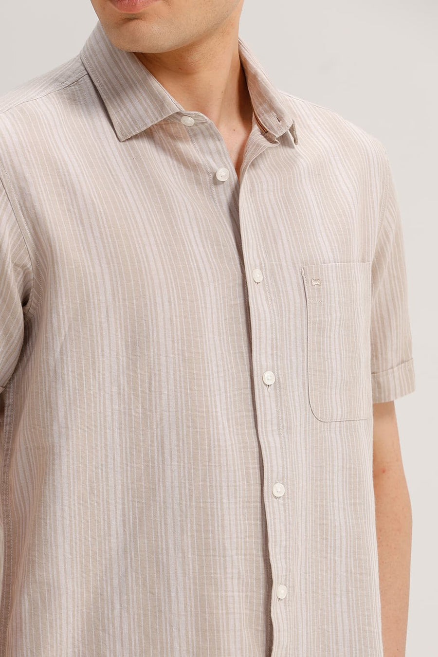 BASICS SLIM FIT NATURAL PALE COTTON LINEN STRIPE HALFSLEEVES SHIRT