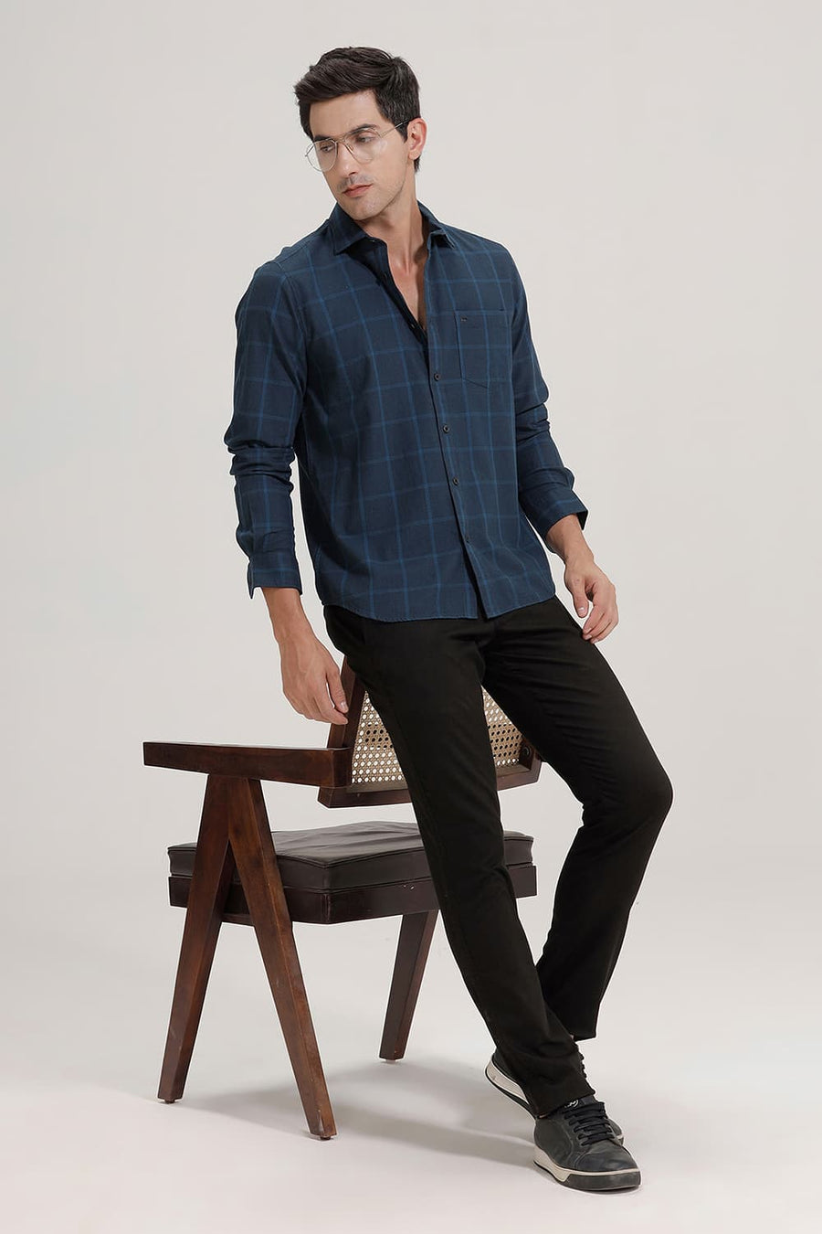 BASICS SLIM FIT LEGION NAVY TWILL CHECKS SHIRT