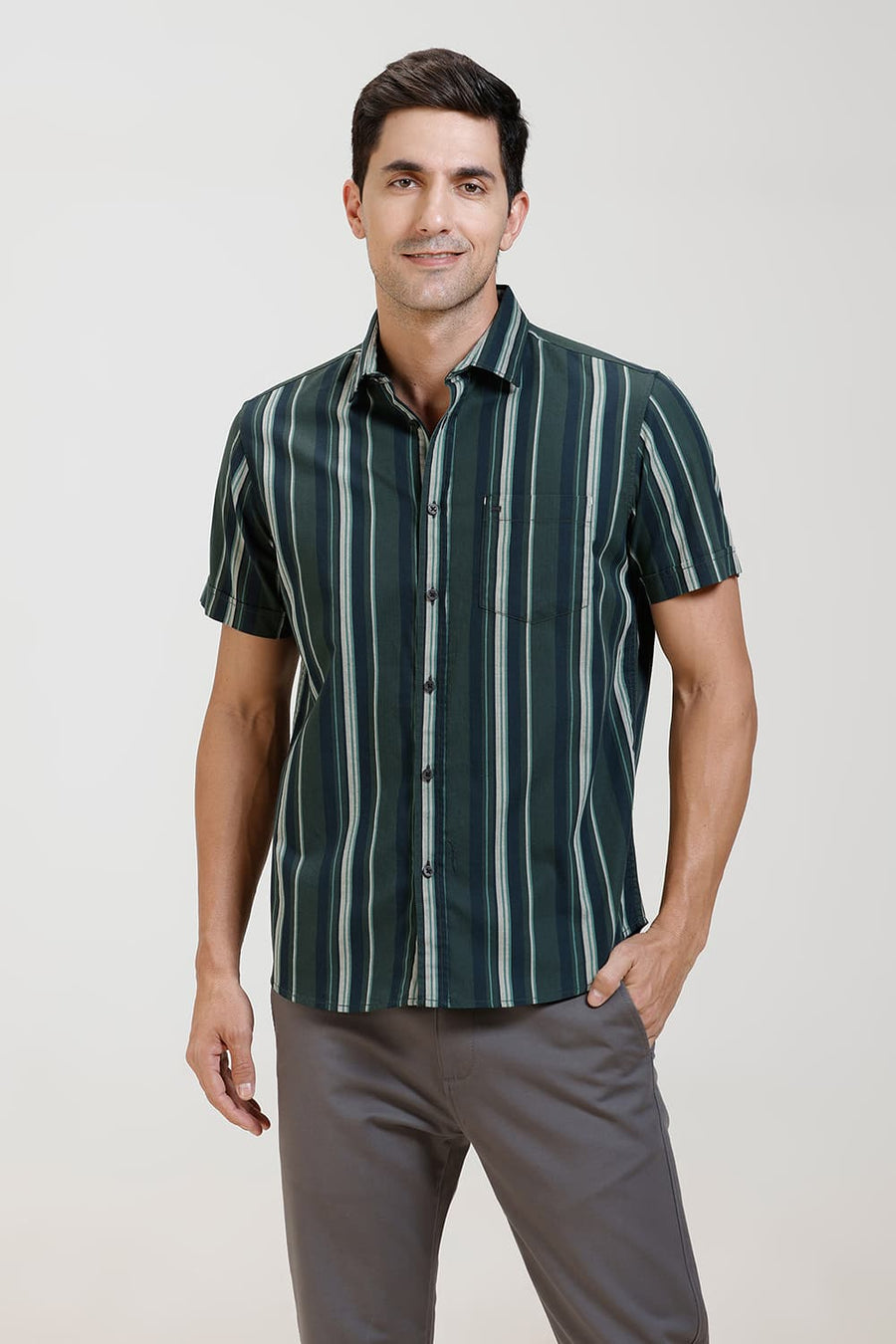 BASICS SLIM FIT MOUNTAIN GREEN COTTON HERRING BONE STRIPE HALFSLEEVES SHIRT