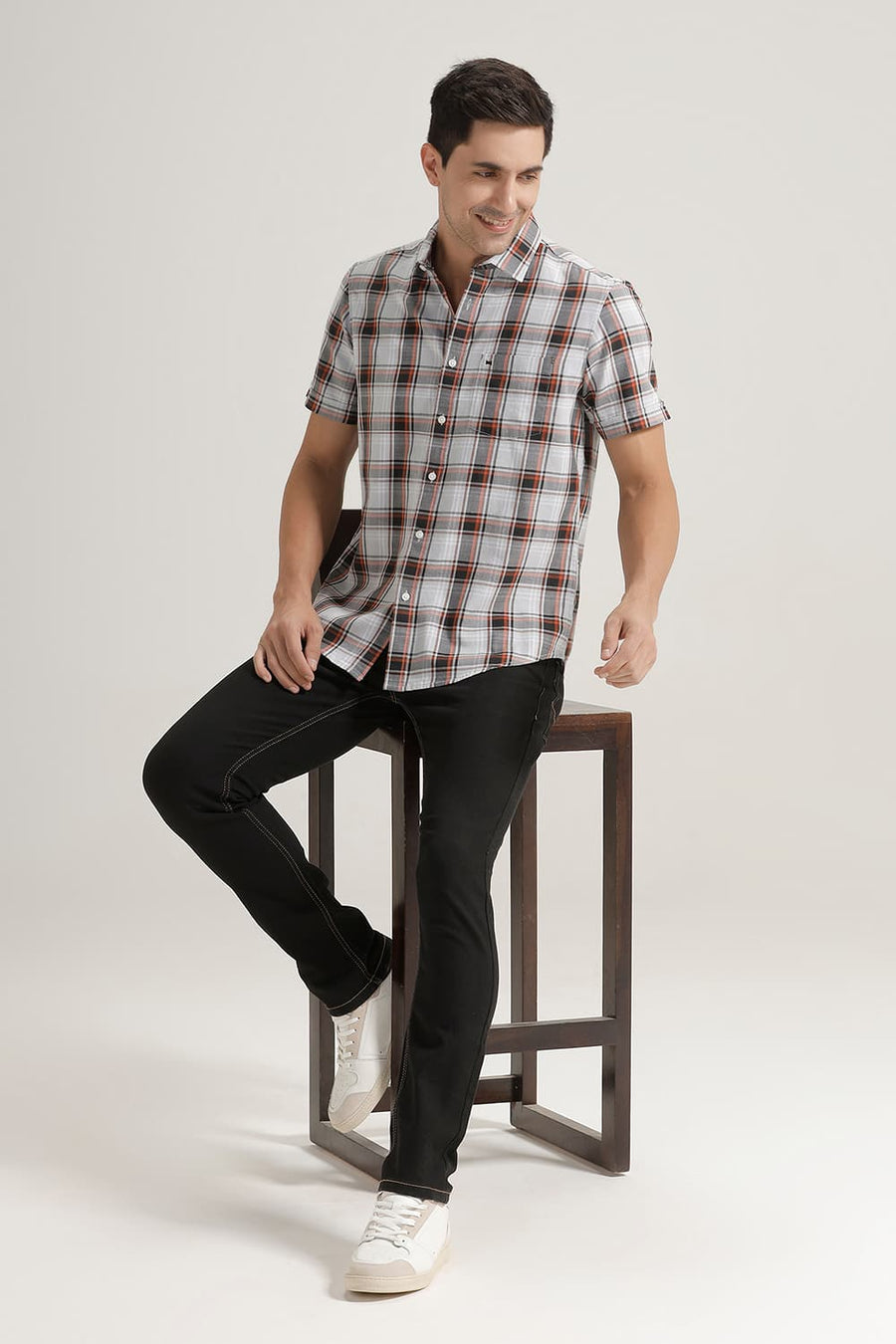BASICS SLIM FIT SILVER GREY TWILL CHECKS HALFSLEEVES SHIRT