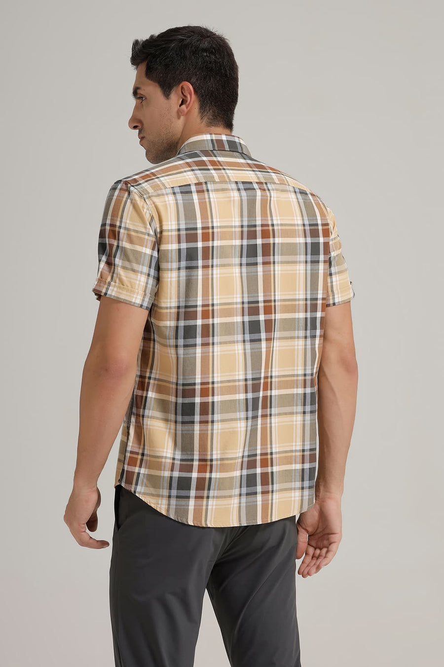 BASICS SLIM FIT BEIGE CINNAMON TWILL CHECKS HALFSLEEVES SHIRT