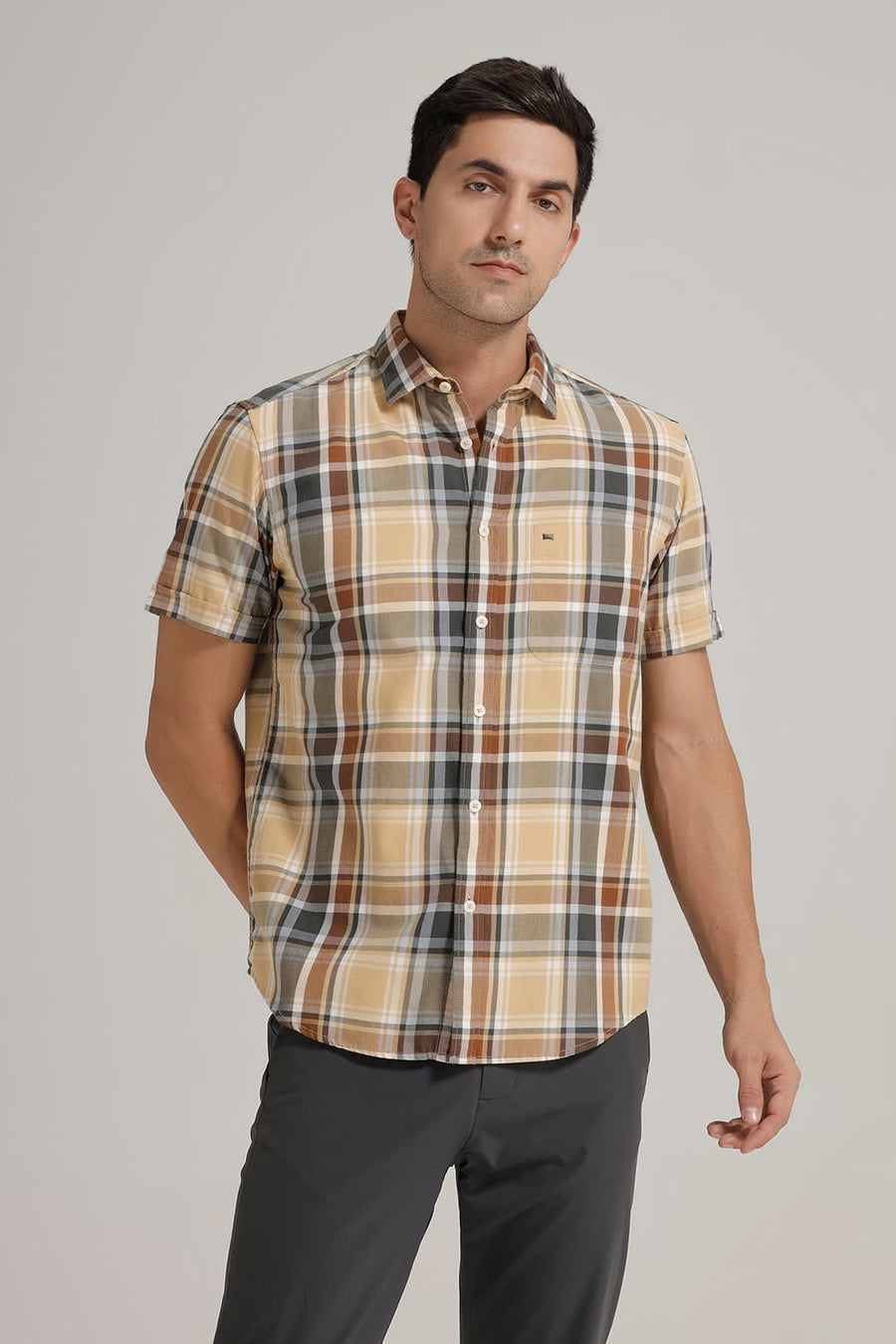 BASICS SLIM FIT BEIGE CINNAMON TWILL CHECKS HALFSLEEVES SHIRT