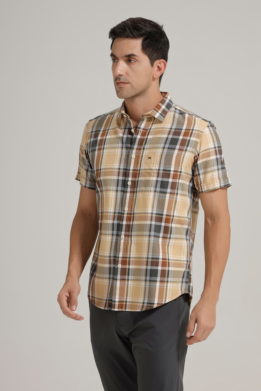 BASICS SLIM FIT BEIGE CINNAMON TWILL CHECKS HALFSLEEVES SHIRT
