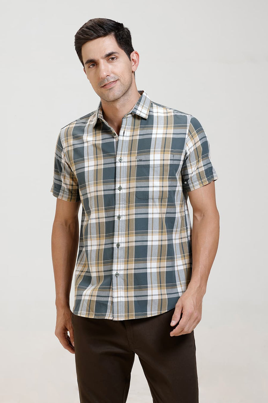 BASICS SLIM FIT GATE GREY TWILL CHECKS HALFSLEEVES SHIRT