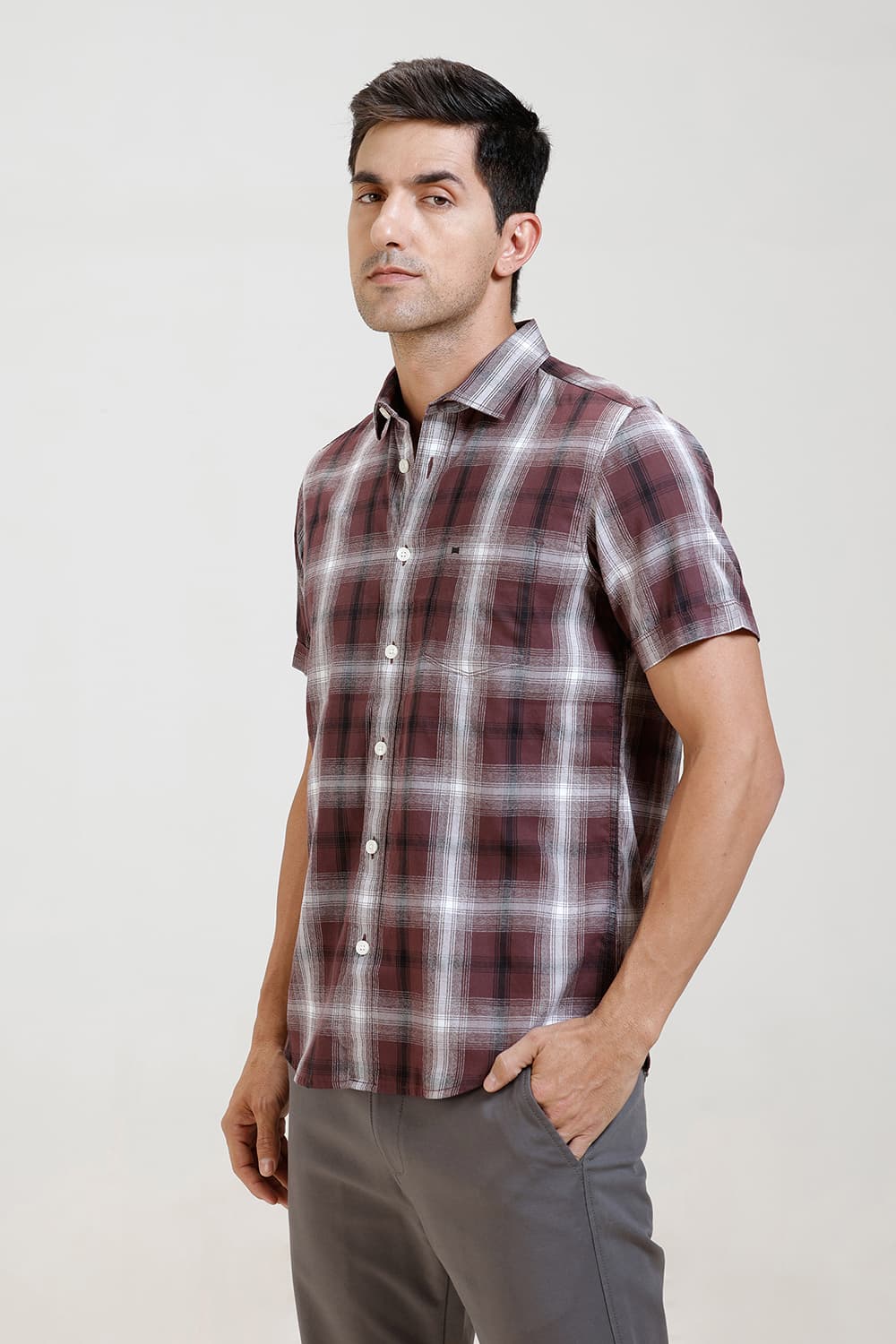 SLIM FIT COTTON GRINDLE CHECKS HALFSLEEVES SHIRT