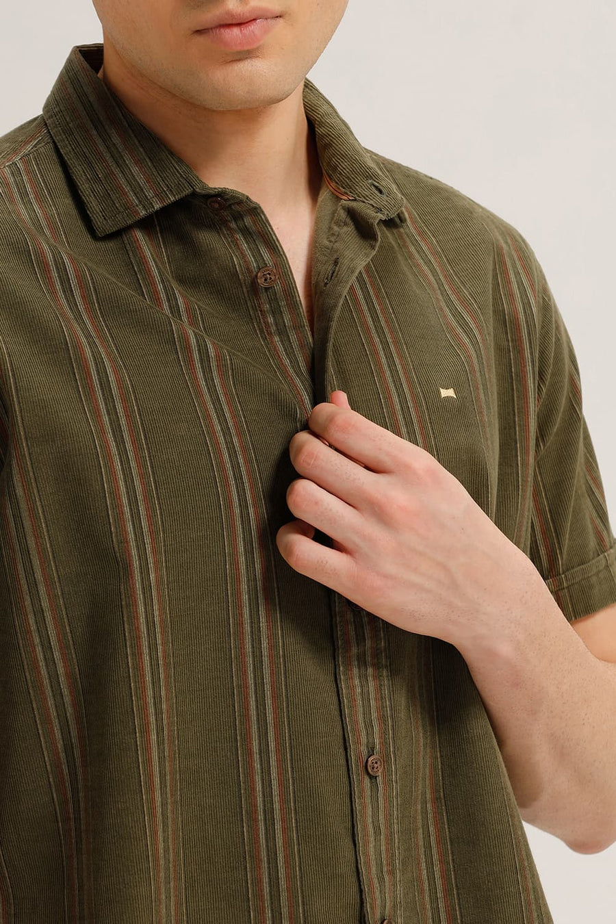 BASICS SLIM FIT TURTLE OLIVE COTTON CORDUROY STRIPE HALFSLEEVES SHIRT