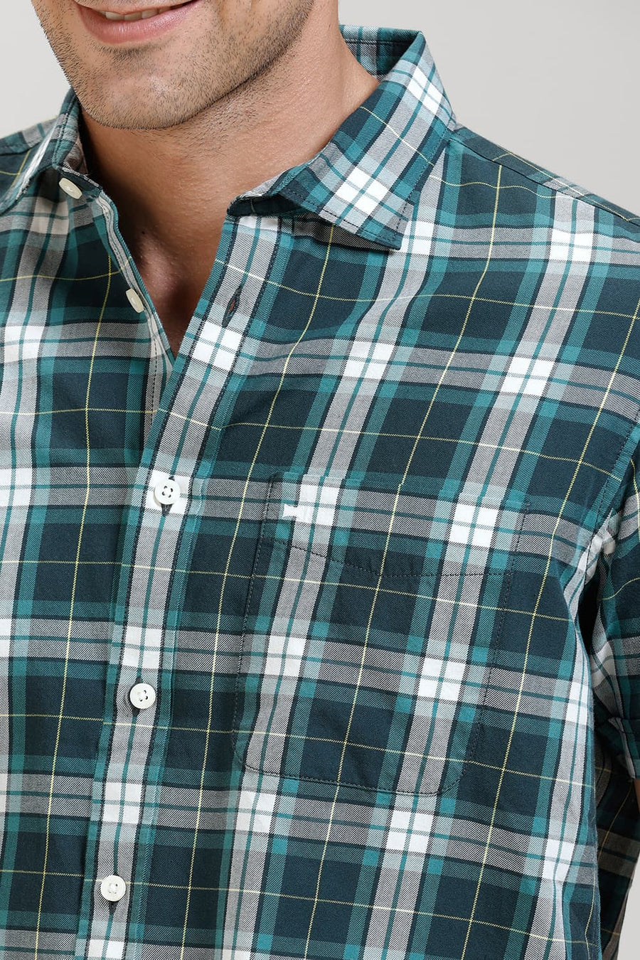 BASICS SLIM FIT STORM GREEN TWILL CHECKS HALFSLEEVES SHIRT