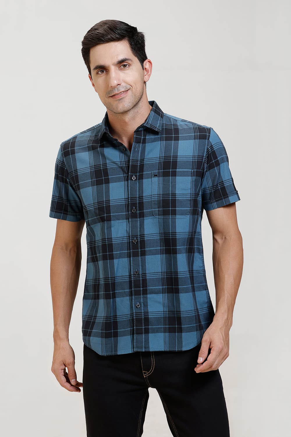 SLIM FIT COTTON HERRING BONE CHECKS HALFSLEEVES SHIRT