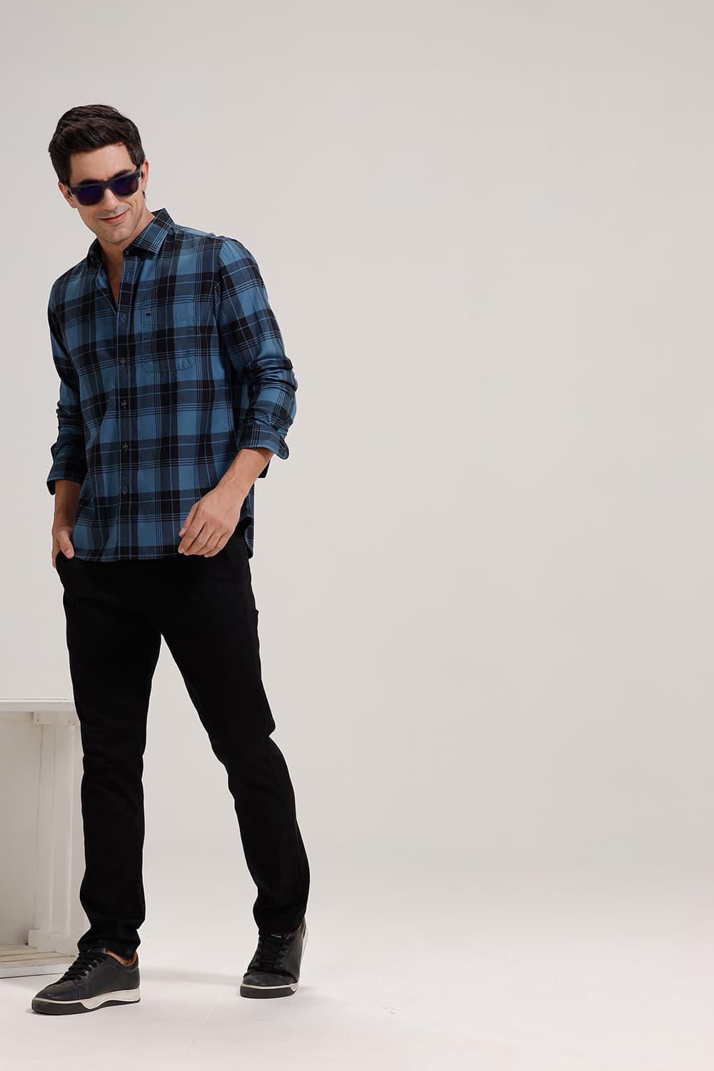 SLIM FIT COTTON HERRING BONE CHECKS SHIRT