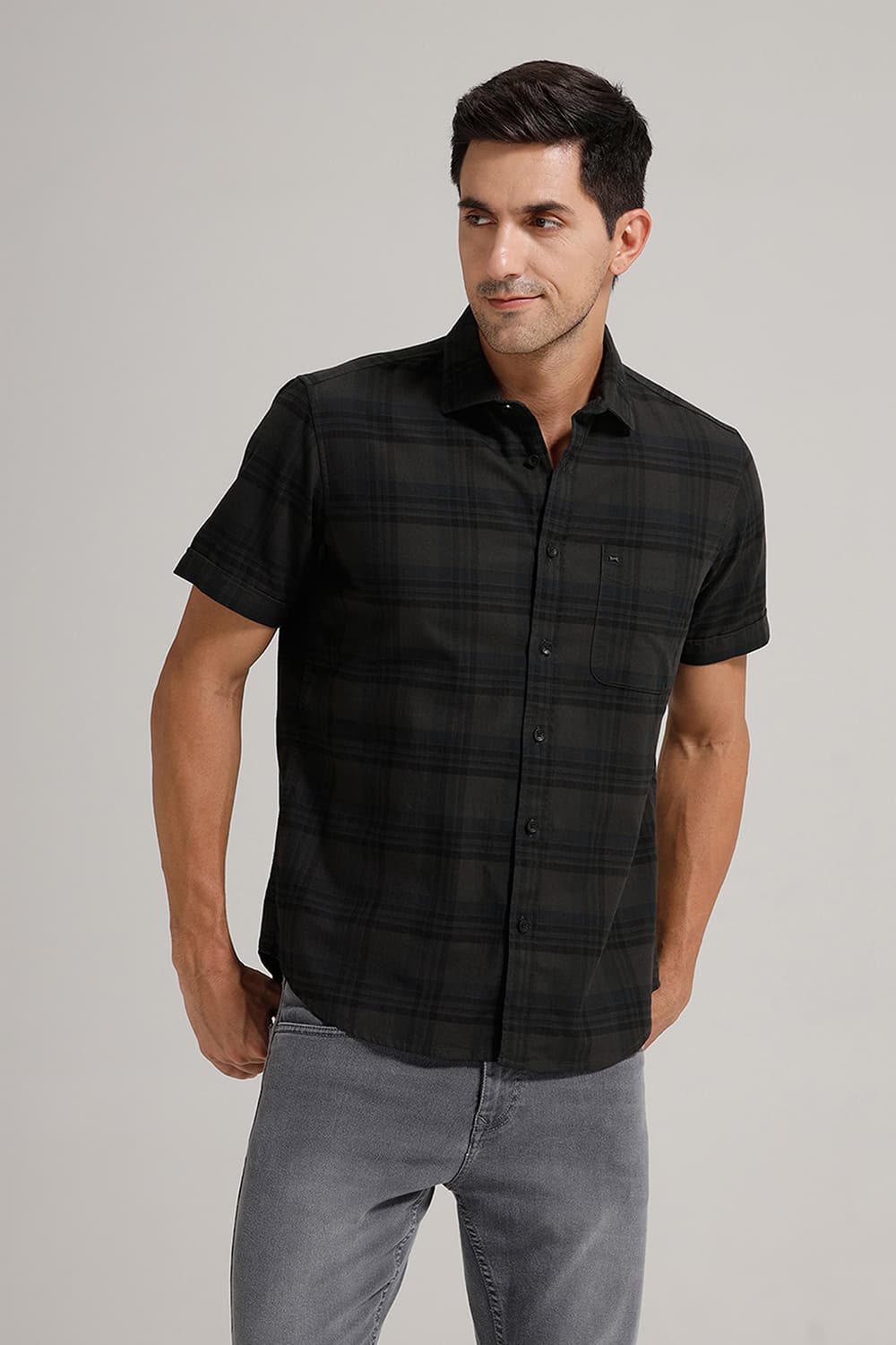 SLIM FIT COTTON HERRING BONE CHECKS HALFSLEEVES SHIRT