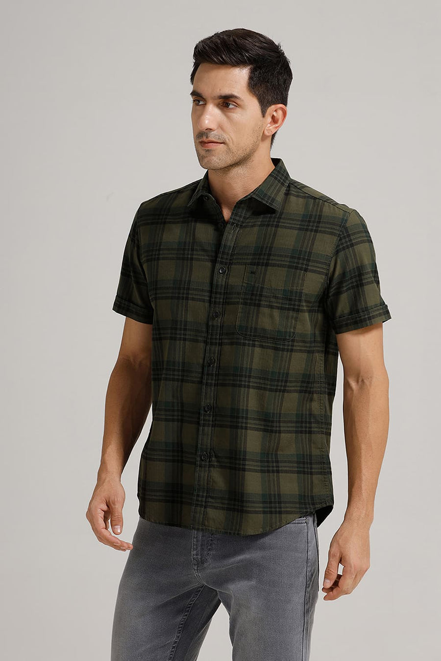 BASICS SLIM FIT THYME OLIVE COTTON HERRING BONE CHECKS HALFSLEEVES SHIRT
