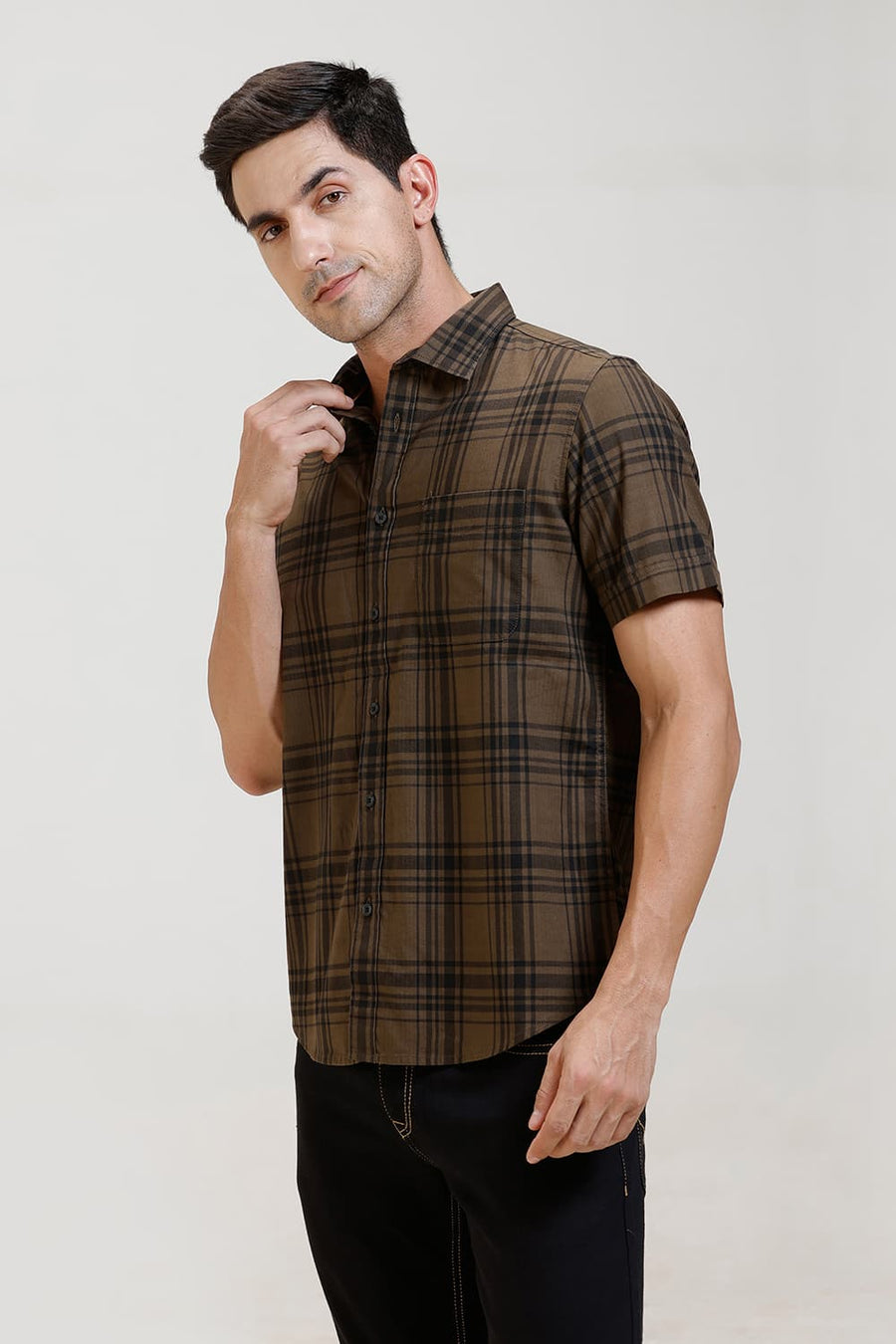 BASICS SLIM FIT CUB BROWN COTTON HERRING BONE CHECKS HALFSLEEVES SHIRT