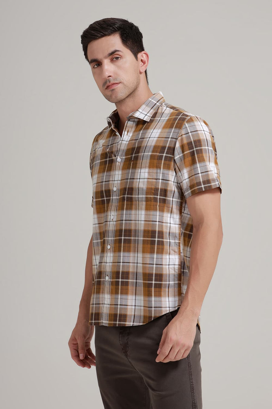 BASICS SLIM FIT SUDAN BROWN COTTON TWILL CHECKS HALFSLEEVES SHIRT