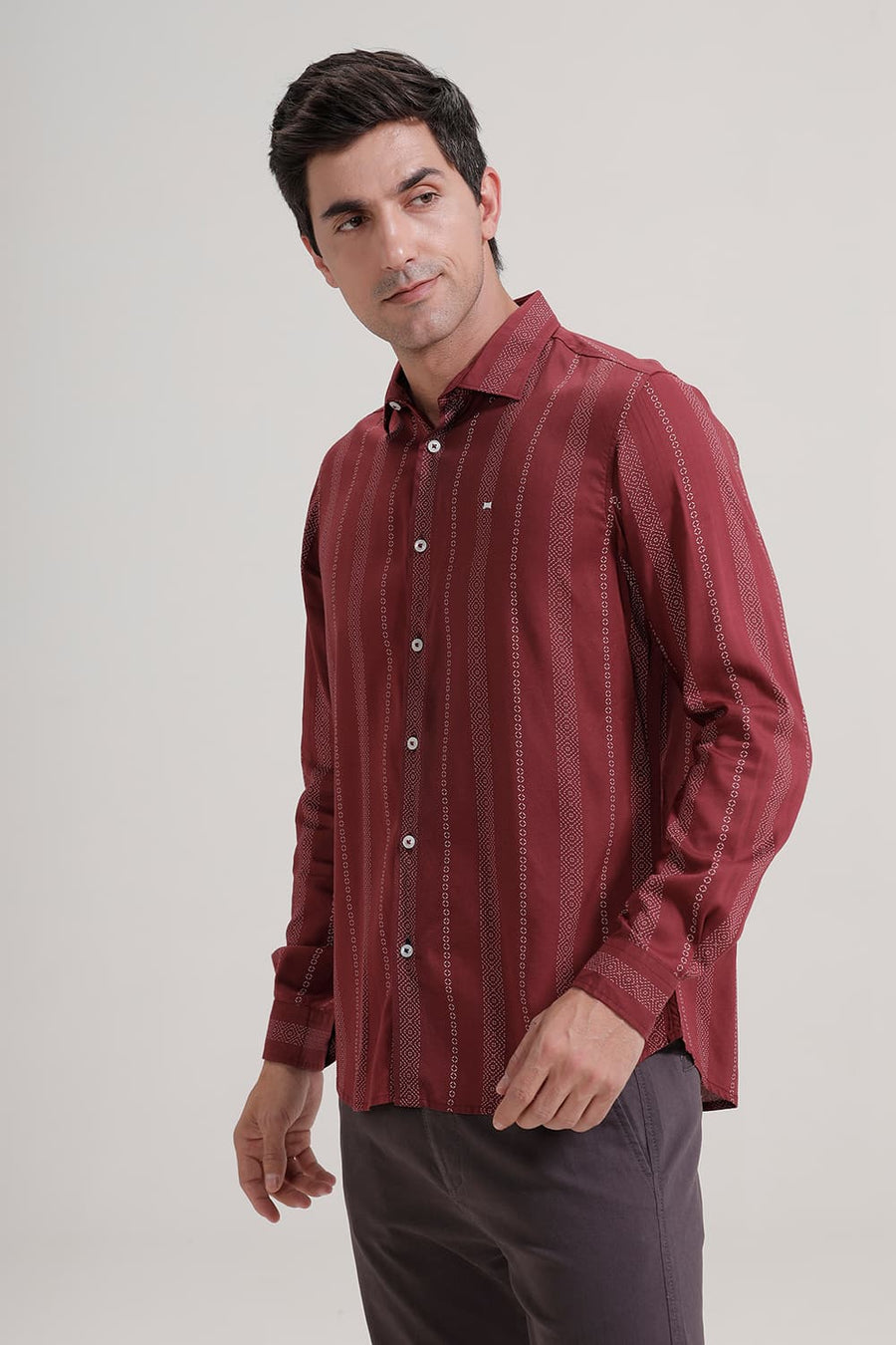 BASICS SLIM FIT MAROON VINEYARD VISCOSE PRINTED STRIPE SHIRT