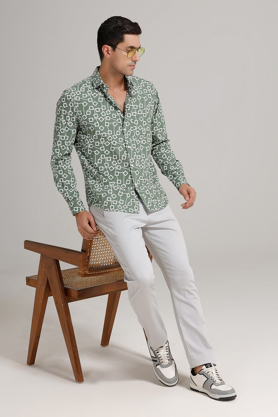 BASICS SLIM FIT FROSTY GREEN COTTON POPLIN PRINTED SHIRT