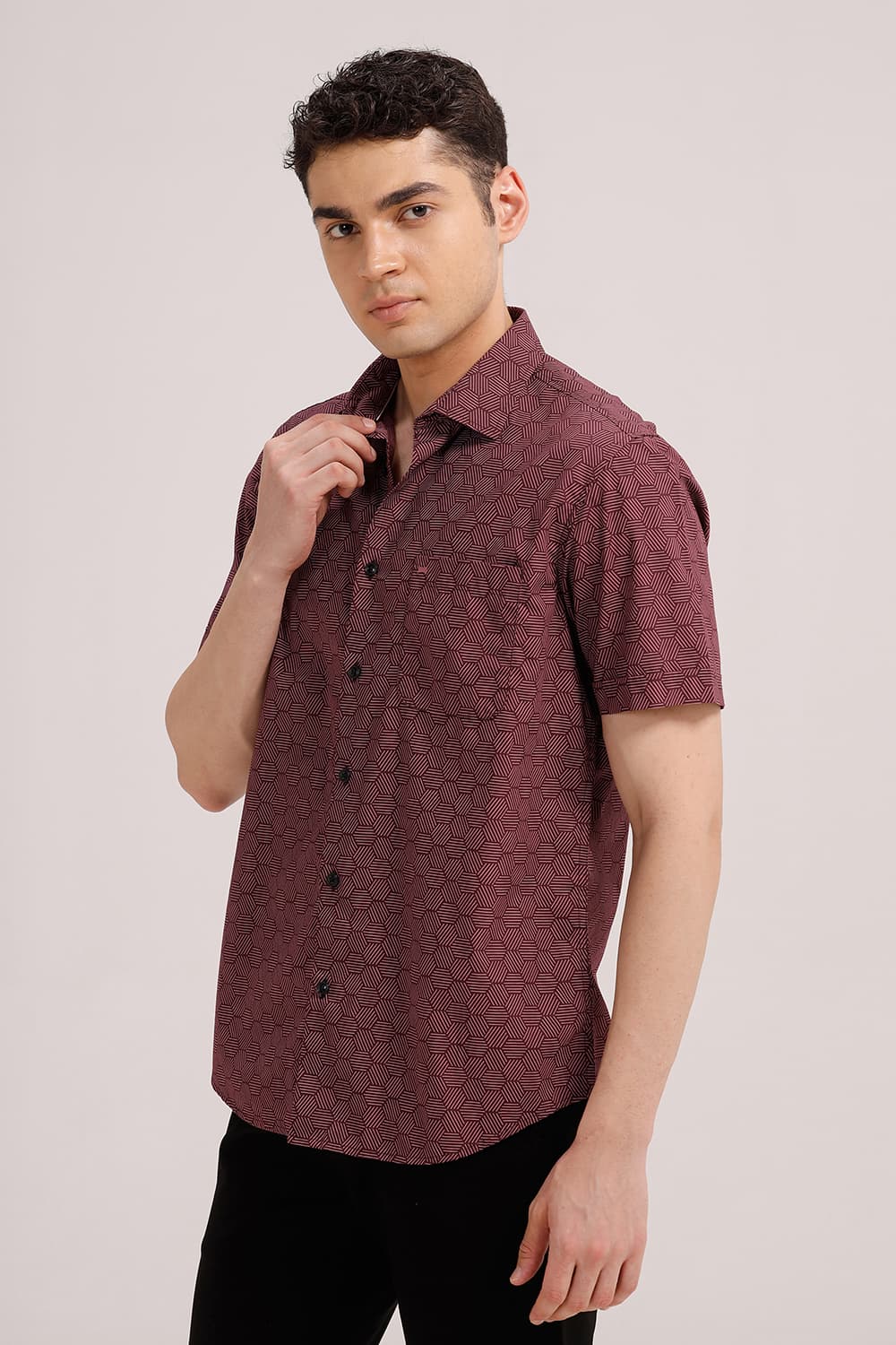 SLIM FIT COTTON POPLIN PRINTED HALFSLEEVES SHIRT