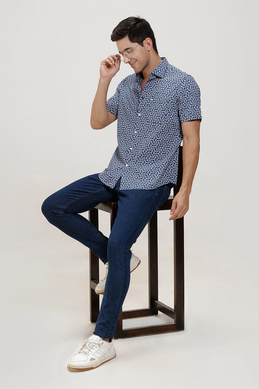 BASICS SLIM FIT MOONLIT BLUE COTTON POPLIN PRINTED HALFSLEEVES SHIRT