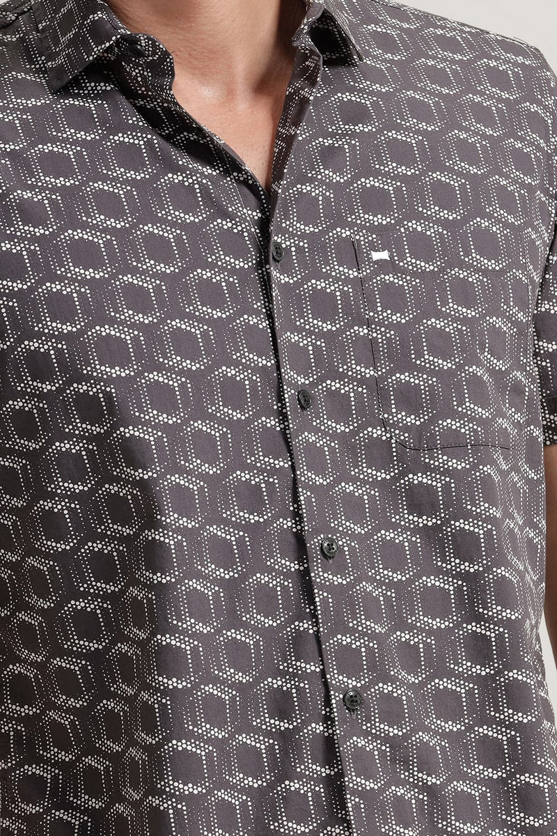 SLIM FIT COTTON POPLIN PRINTED HALFSLEEVES SHIRT