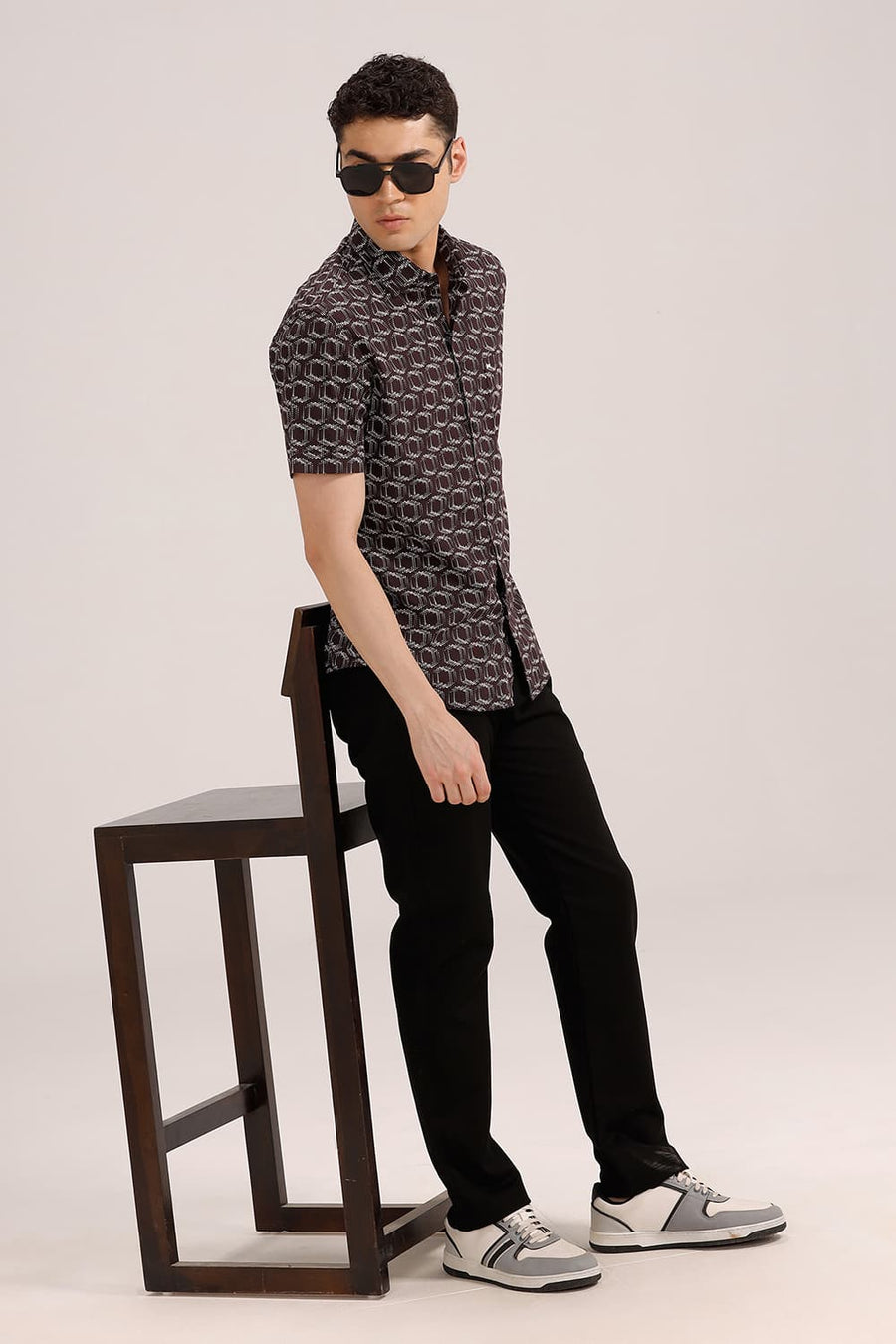 BASICS SLIM FIT CHOCOLATE BROWN COTTON POPLIN PRINTED HALFSLEEVES SHIRT