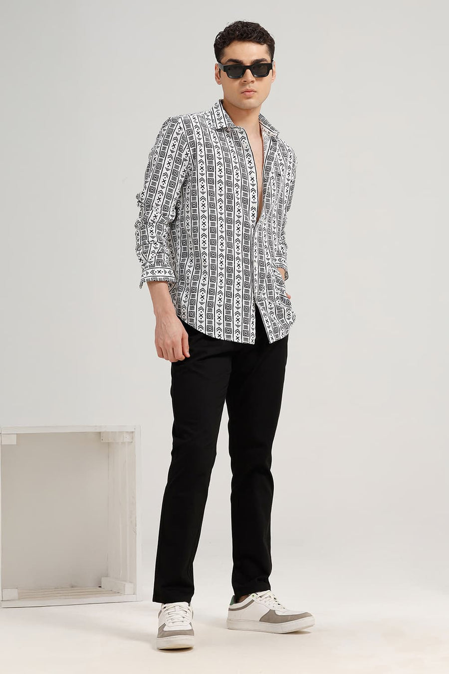 BASICS SLIM FIT WHITE COAL COTTON HOPSACK PRINTED SHIRT