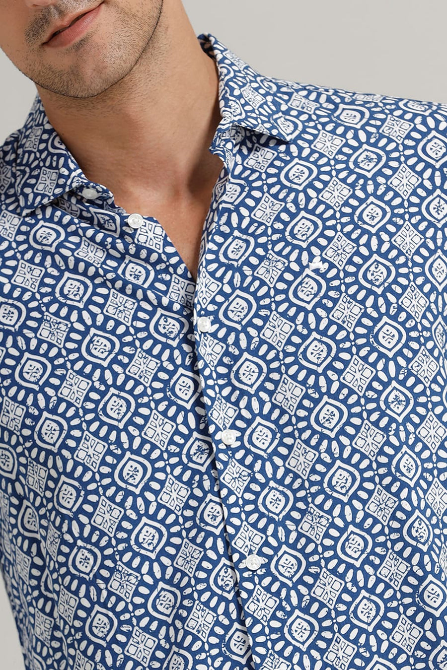 BASICS SLIM FIT NAUTICAL MIDBLUE VISCOSE PRINTED SHIRT