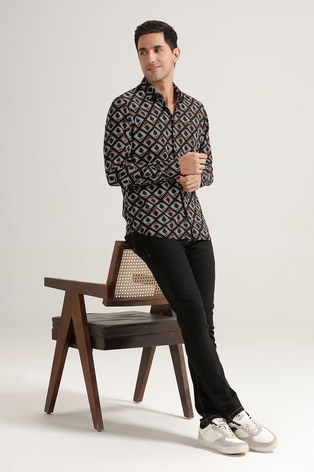 SLIM FIT VISCOSE PRINTED SHIRT