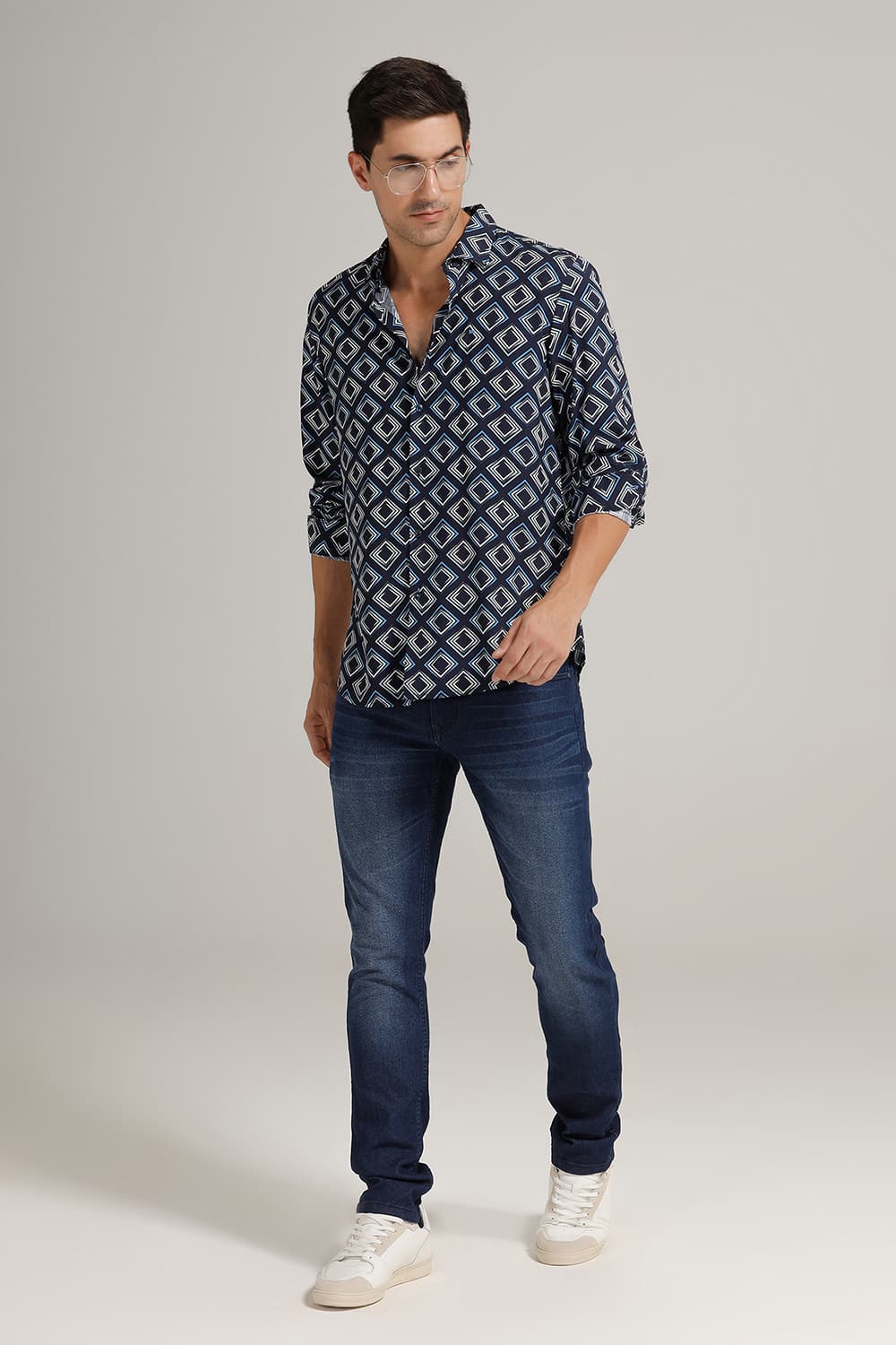 SLIM FIT VISCOSE PRINTED SHIRT