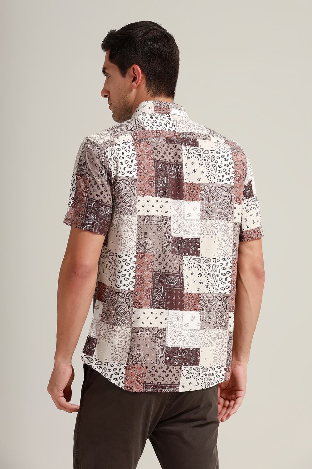 SLIM FIT VISCOSE PRINTED HALFSLEEVES SHIRT