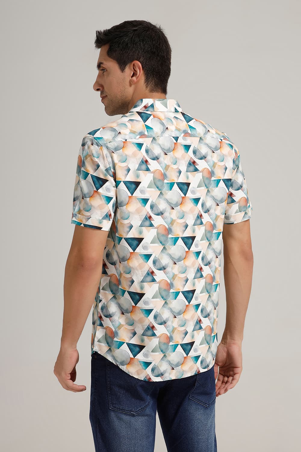 SLIM FIT VISCOSE DIGITAL PRINTED HALFSLEEVES SHIRT
