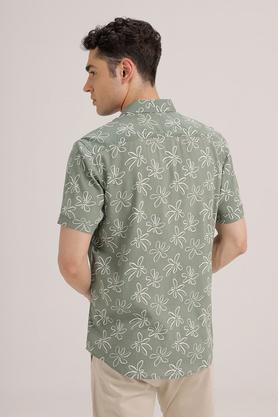 BASICS SLIM FIT FOREST GREEN VISCOSE PRINTED HALFSLEEVES SHIRT