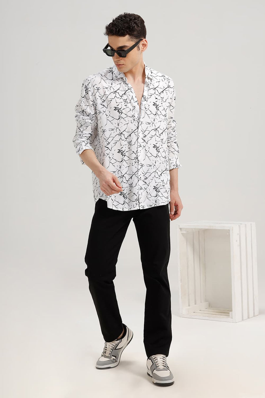 BASICS SLIM FIT WHITE NIGHT VISCOSE PRINTED SHIRT