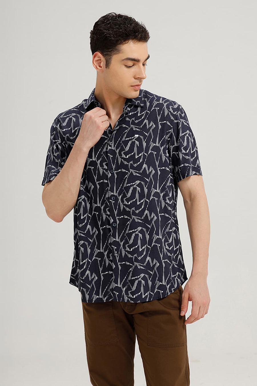 BASICS SLIM FIT INKWELL NAVY VISCOSE PRINTED HALFSLEEVES SHIRT