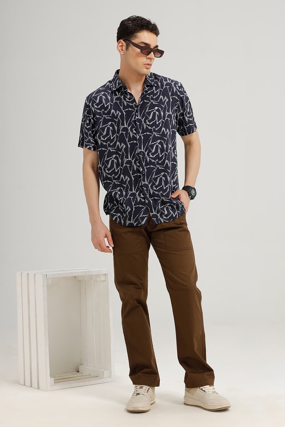 SLIM FIT VISCOSE PRINTED HALFSLEEVES SHIRT