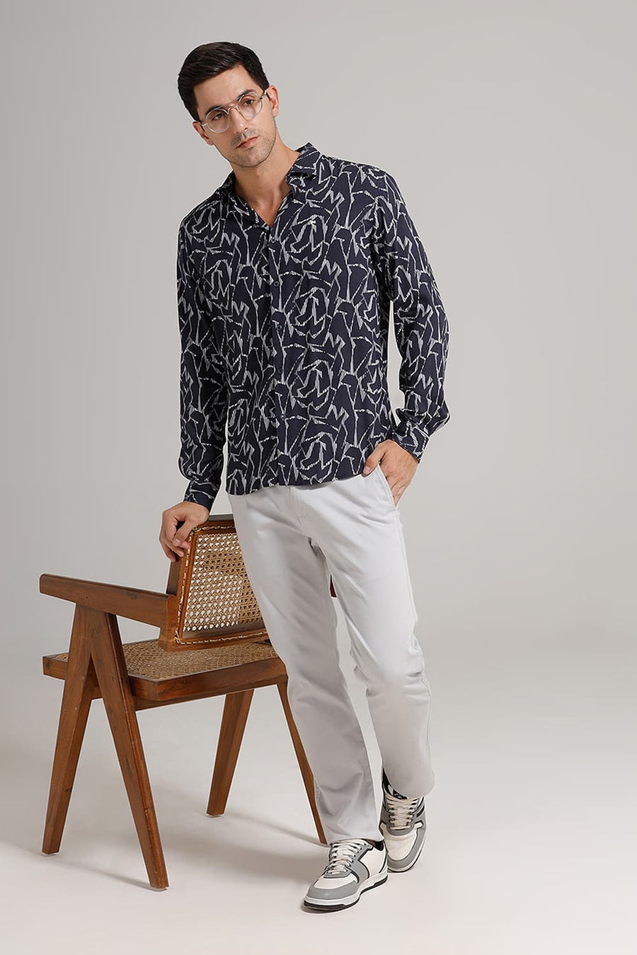BASICS SLIM FIT INKWELL NAVY VISCOSE PRINTED SHIRT