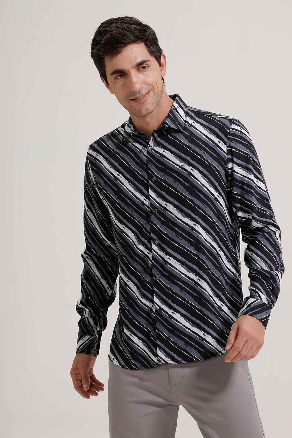 SLIM FIT VISCOSE PRINTED SHIRT