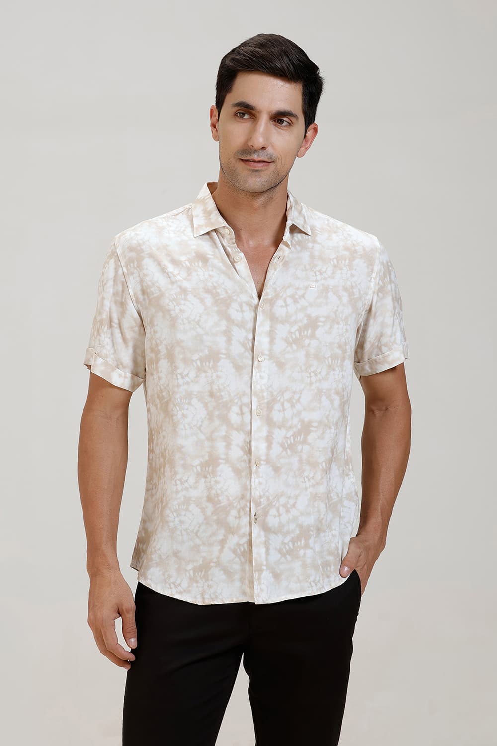 SLIM FIT VISCOSE DIGITAL PRINTED HALFSLEEVES SHIRT