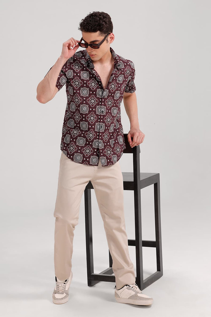 BASICS SLIM FIT MAROON WINE COTTON POPLIN PRINTED HALFSLEEVES SHIRT