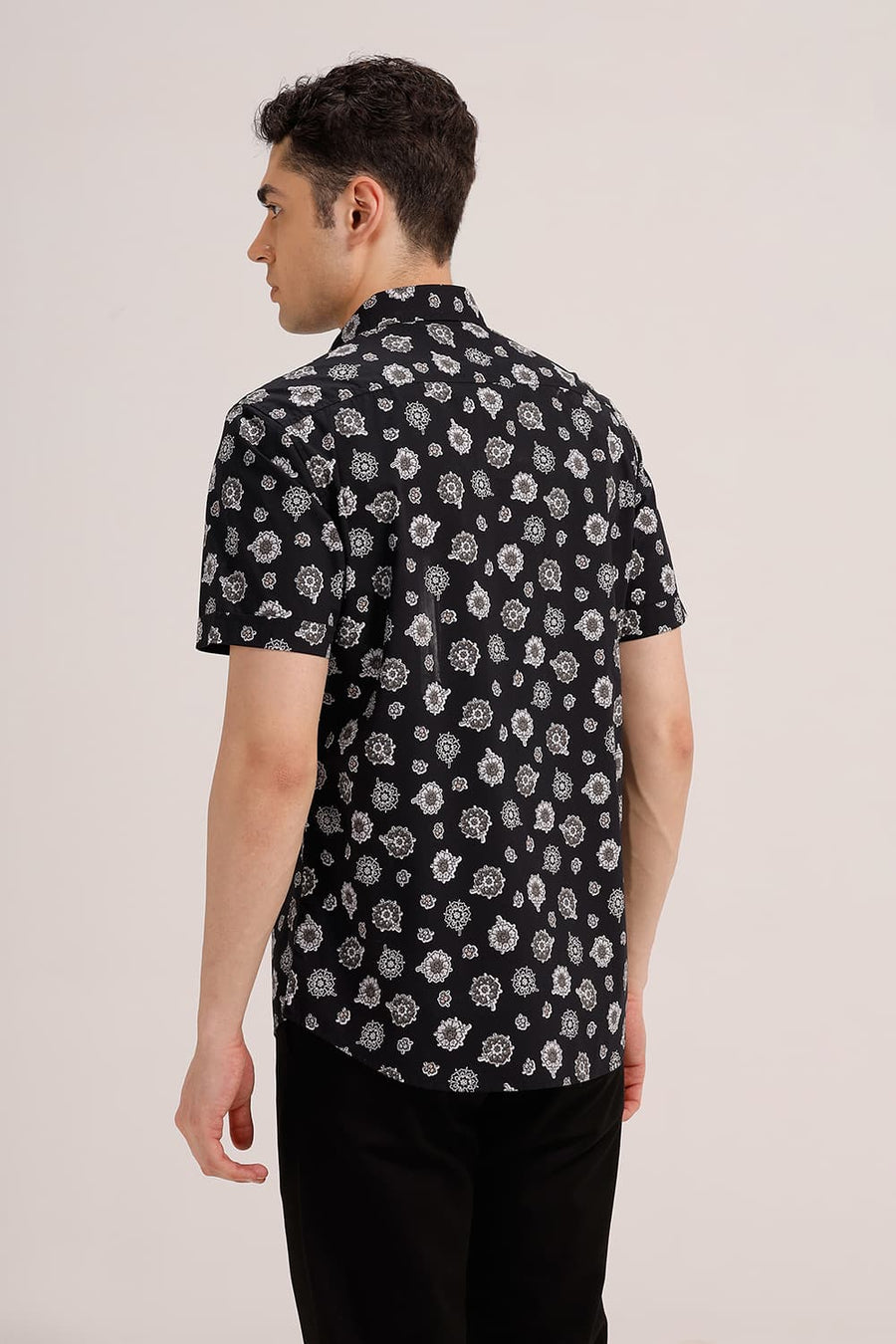 BASICS SLIM FIT GREY IRON COTTON POPLIN PRINTED HALFSLEEVES SHIRT