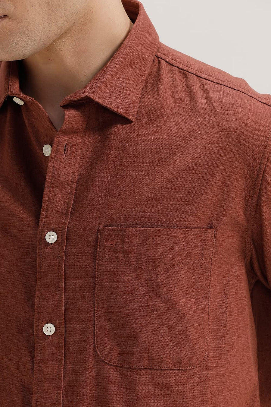 BASICS SLIM FIT ROASTED BRICK SLUB COTTON STRETCH HALFSLEEVES SHIRT
