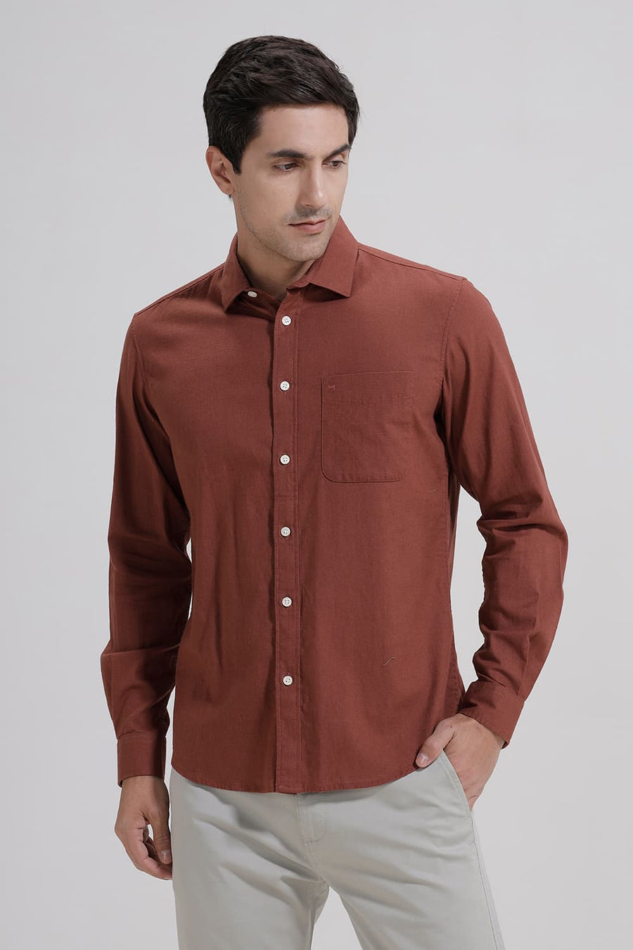 BASICS SLIM FIT ROASTED BRICK SLUB COTTON STRETCH SHIRT