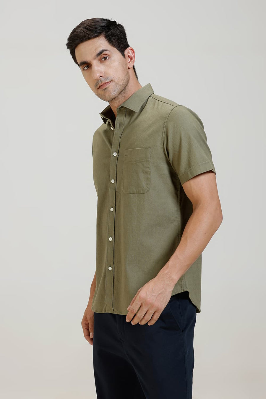 BASICS SLIM FIT OLIVE BRANCH SLUB COTTON STRETCH HALFSLEEVES SHIRT