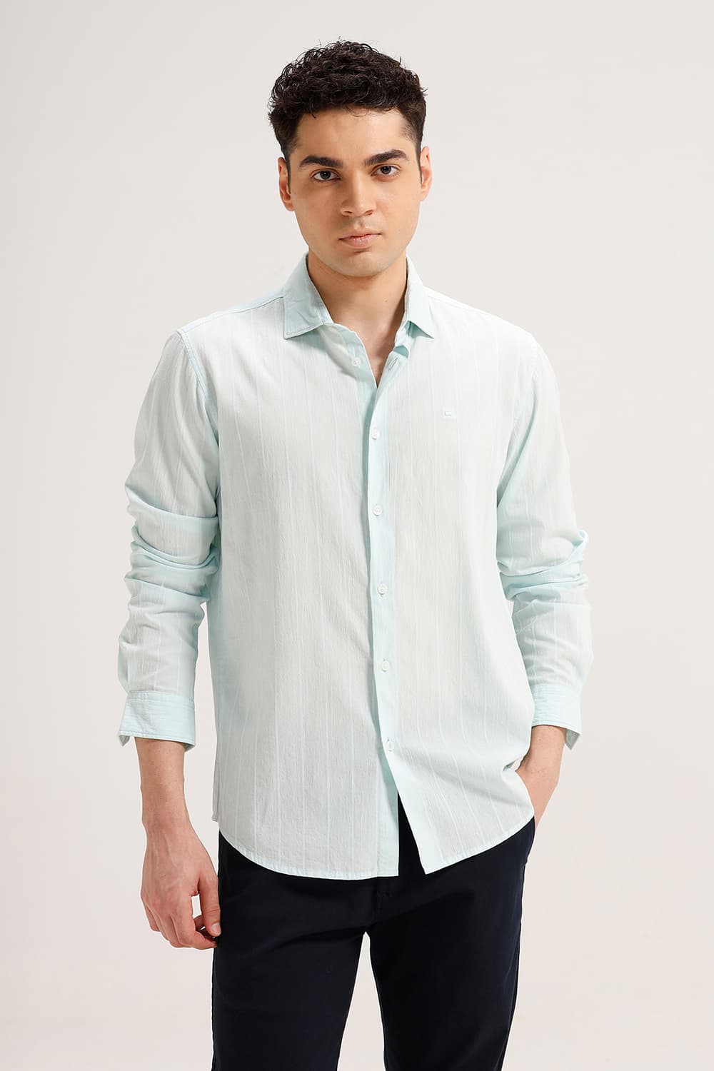 SLIM FIT COTTON SEERSUCKER CRINKLE DOBBY STRIPE SHIRT