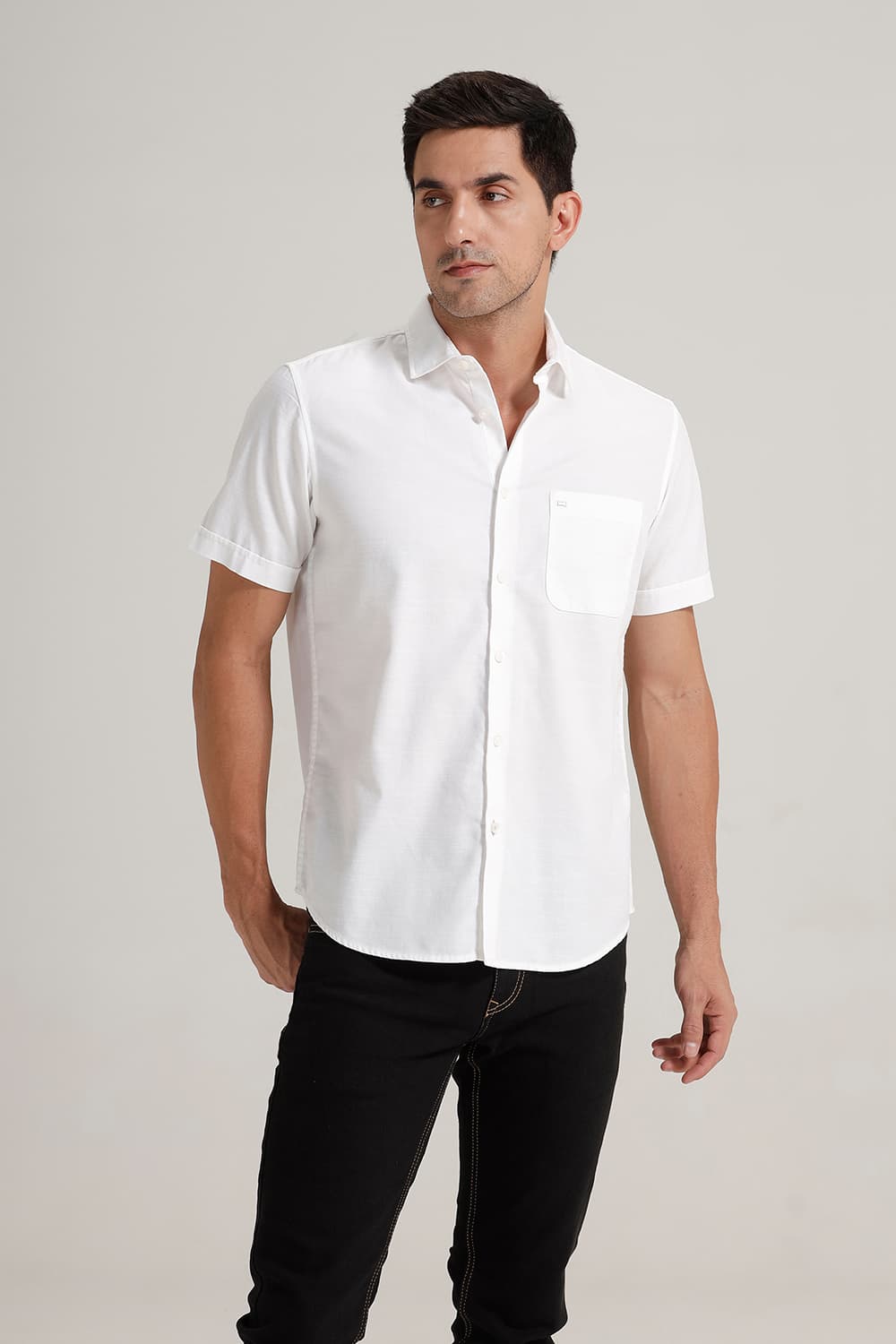SLIM FIT BROKEN TWILL HALFSLEEVES SHIRT