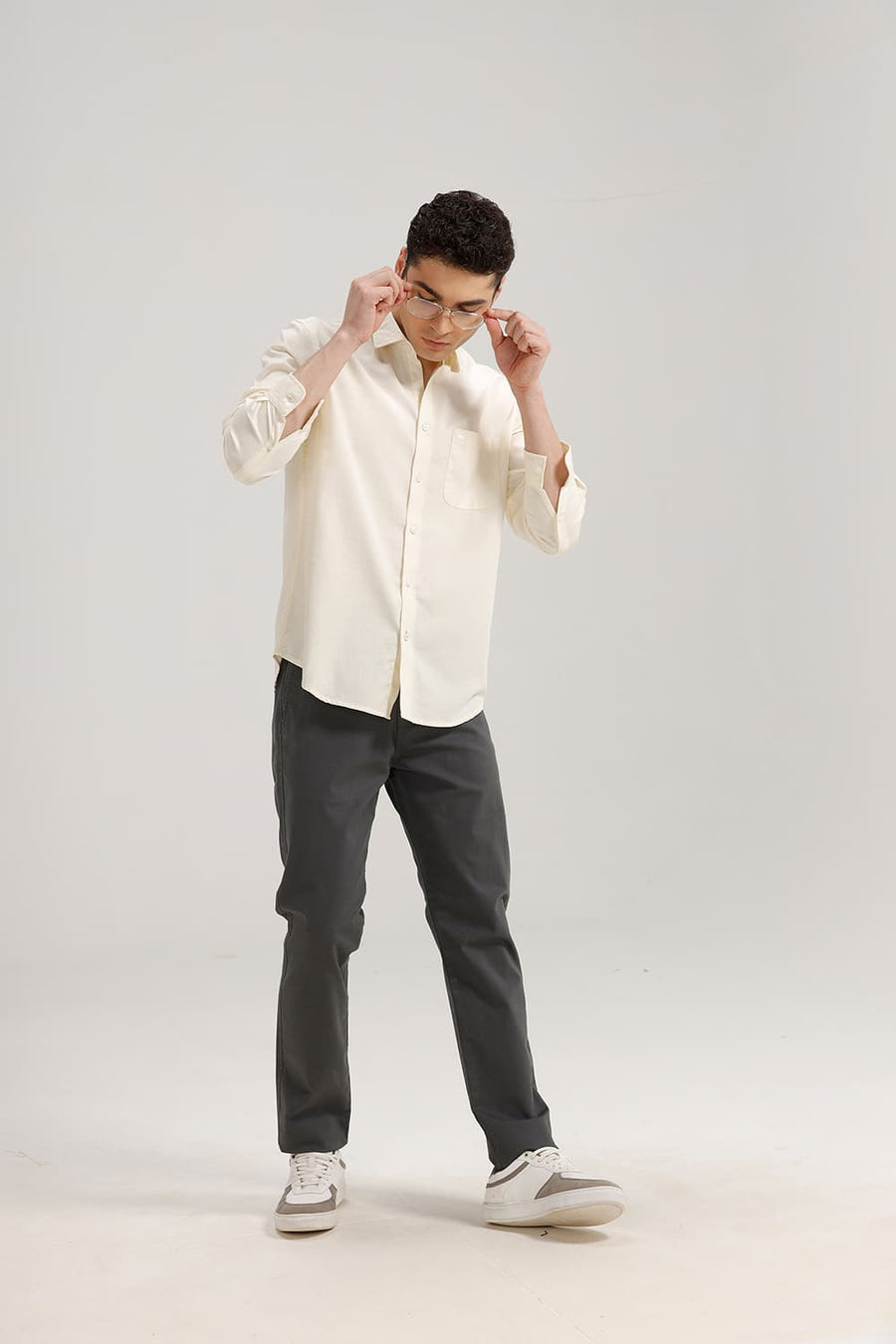 BASICS SLIM FIT WINTER WHITE BROKEN TWILL SHIRT