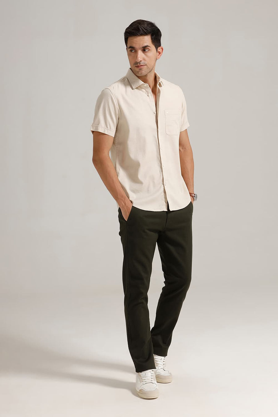BASICS SLIM FIT BEIGE SAND BROKEN TWILL HALFSLEEVES SHIRT