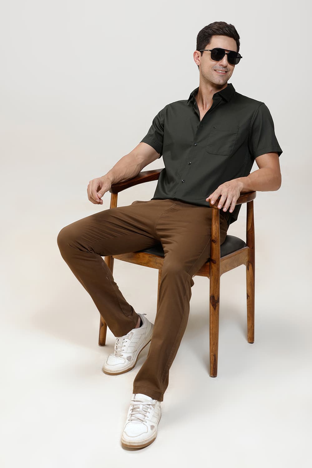SLIM FIT COTTON TWILL HALFSLEEVES SHIRT