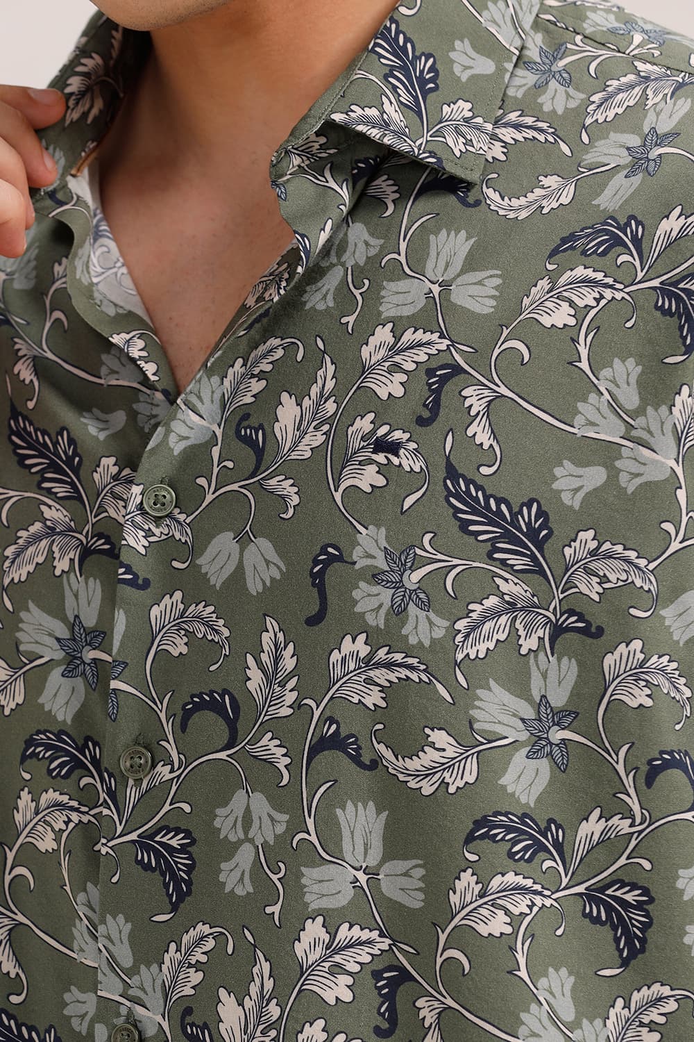 SLIM FIT COTTON VISCOSE PRINTED HALFSLEEVES SHIRT