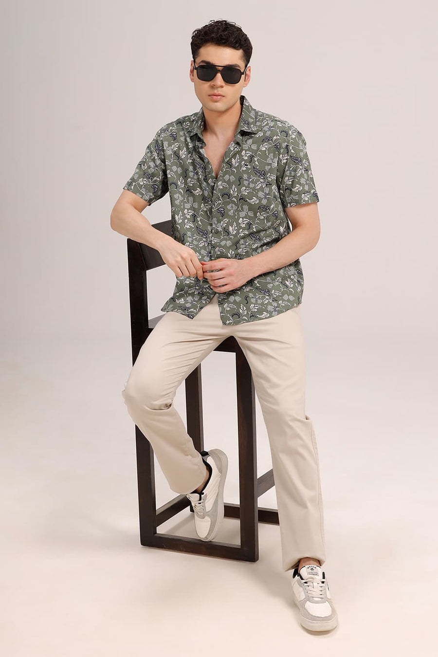 BASICS SLIM FIT DOUGLAS OLIVE COTTON VISCOSE PRINTED HALFSLEEVES SHIRT